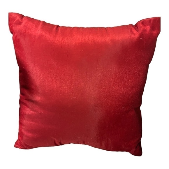 ACCENT pillow red poly/satin with silver metallic thread in waves on front. - Picture 2 of 9